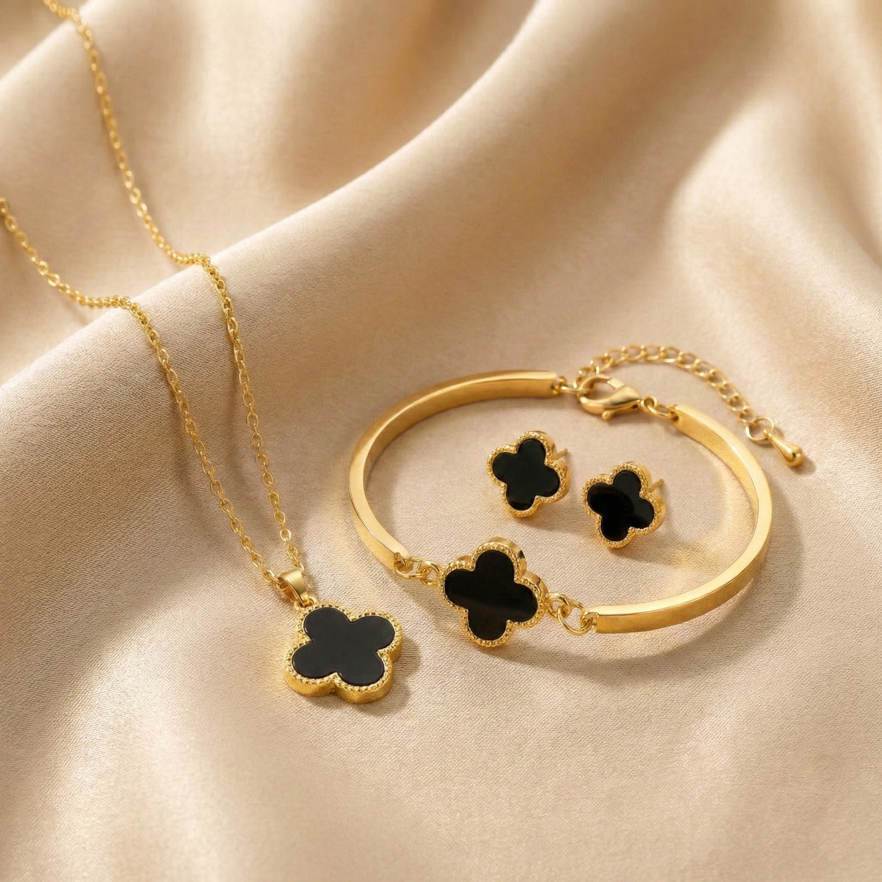 Luxury Black Clover Jewelry Set – Necklace, Bracelet & Earrings